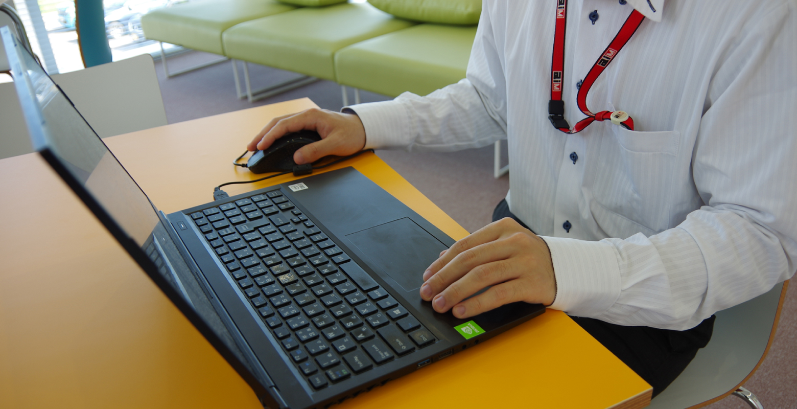 インタビューイメージ